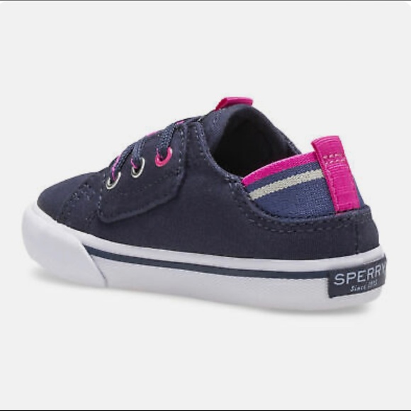 🌊 🚤 🌸 SPERRY HY-PORT JR GIRLS CASUAL SHOES in NAVY 🌊🌸 - Picture 2 of 5